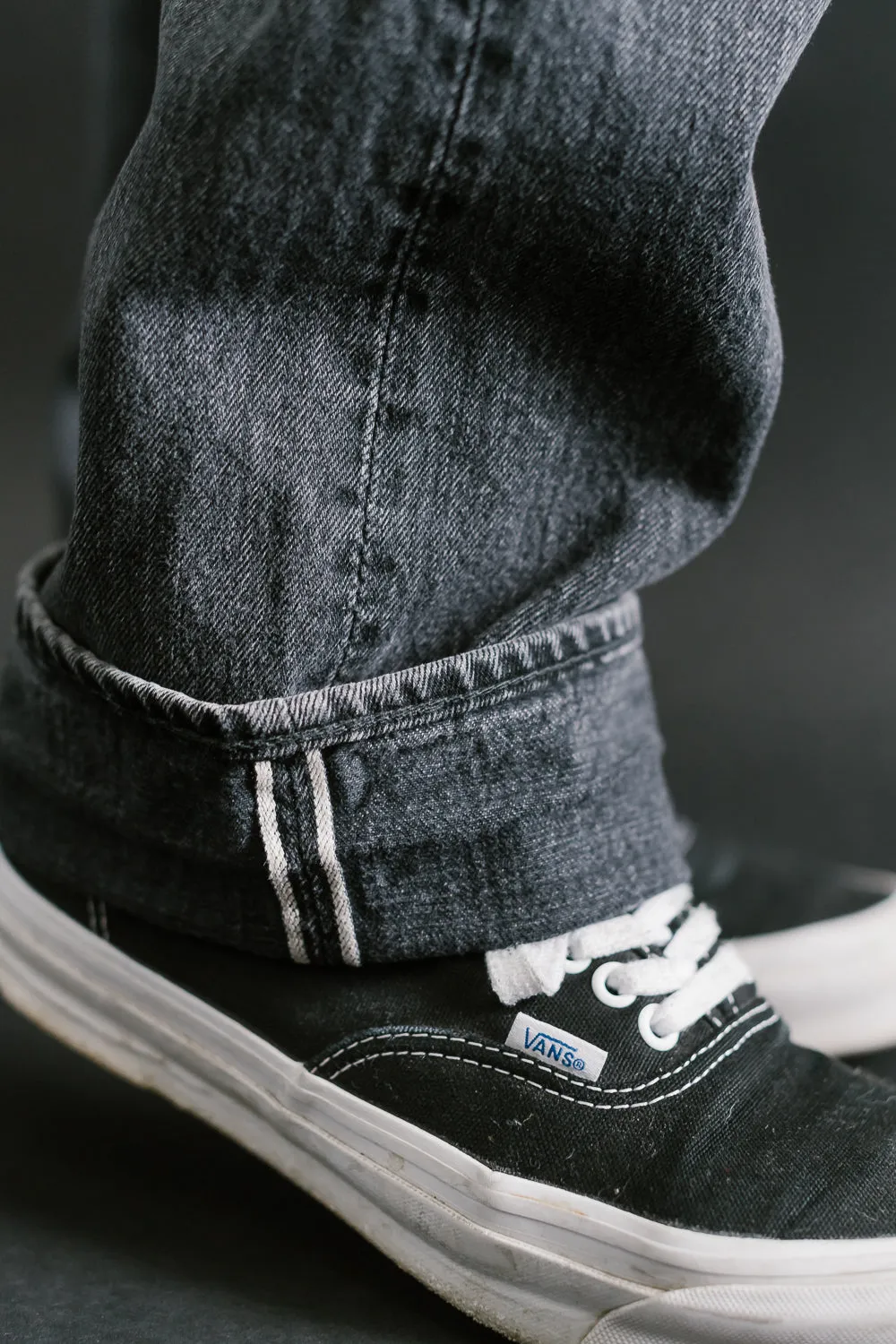 01-1050W-D61S - 105 - Standard Fit Selvedge Denim - Black Stone