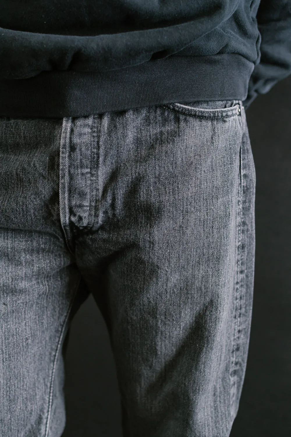 01-1050W-D61S - 105 - Standard Fit Selvedge Denim - Black Stone