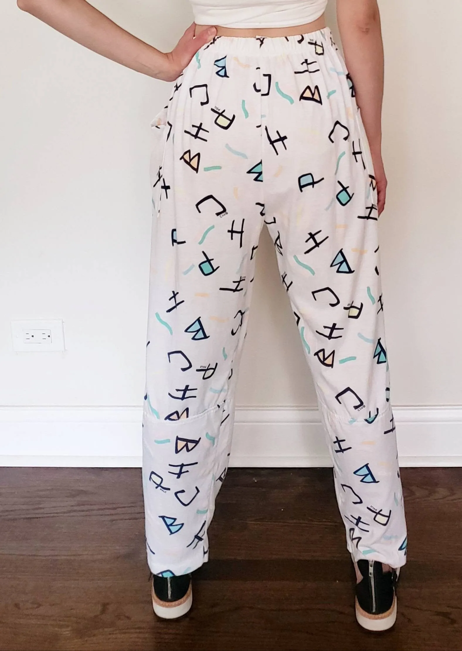 1980s Elastic Waist Pants Graphic Print Beverly Hills Polo Club / 80s Soft Pants with Pockets White Pastel Pattern Letters Logos / Cheney