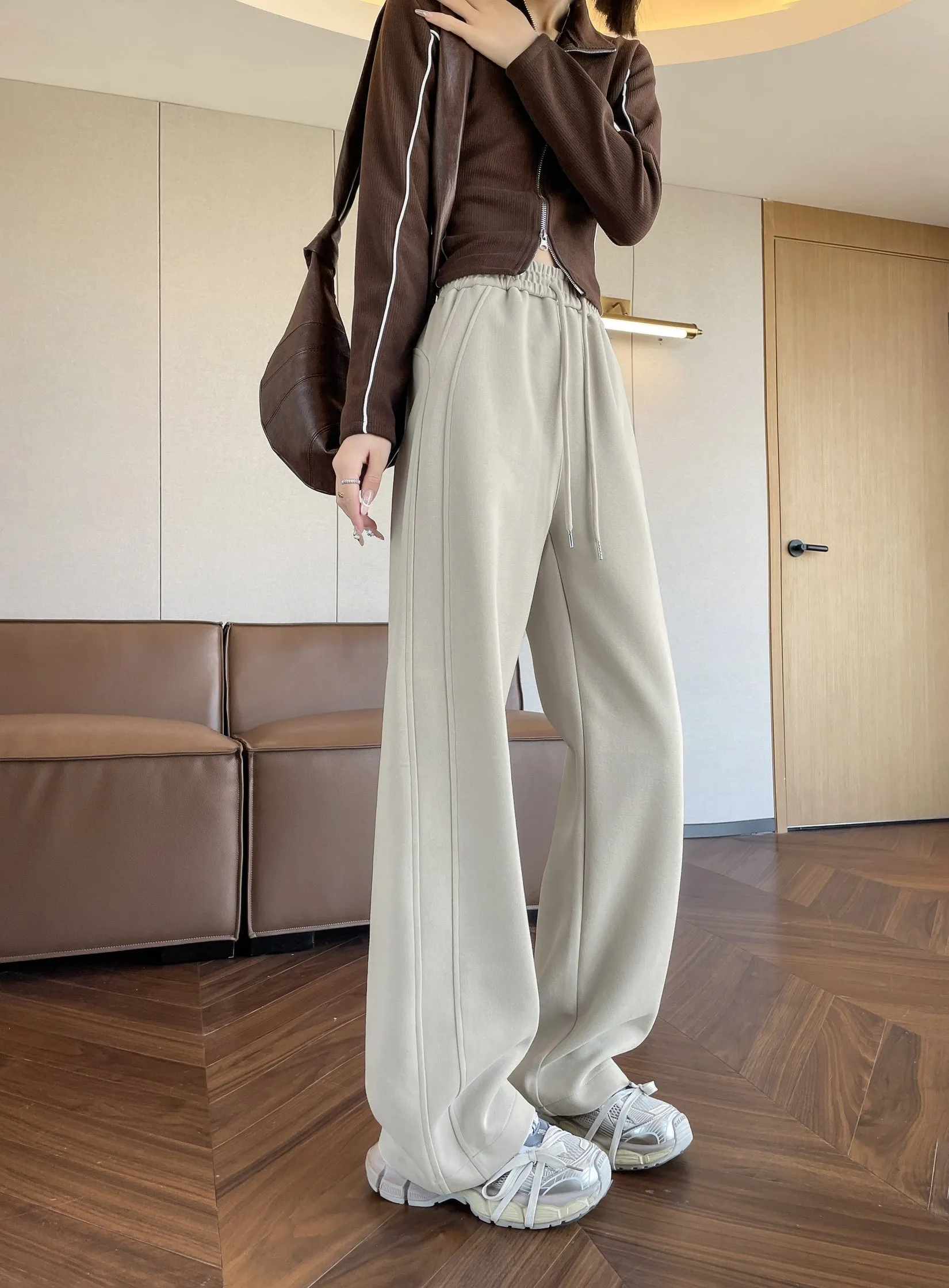 Casual Women's Wide Leg Sweatpants with Waist Drawstring