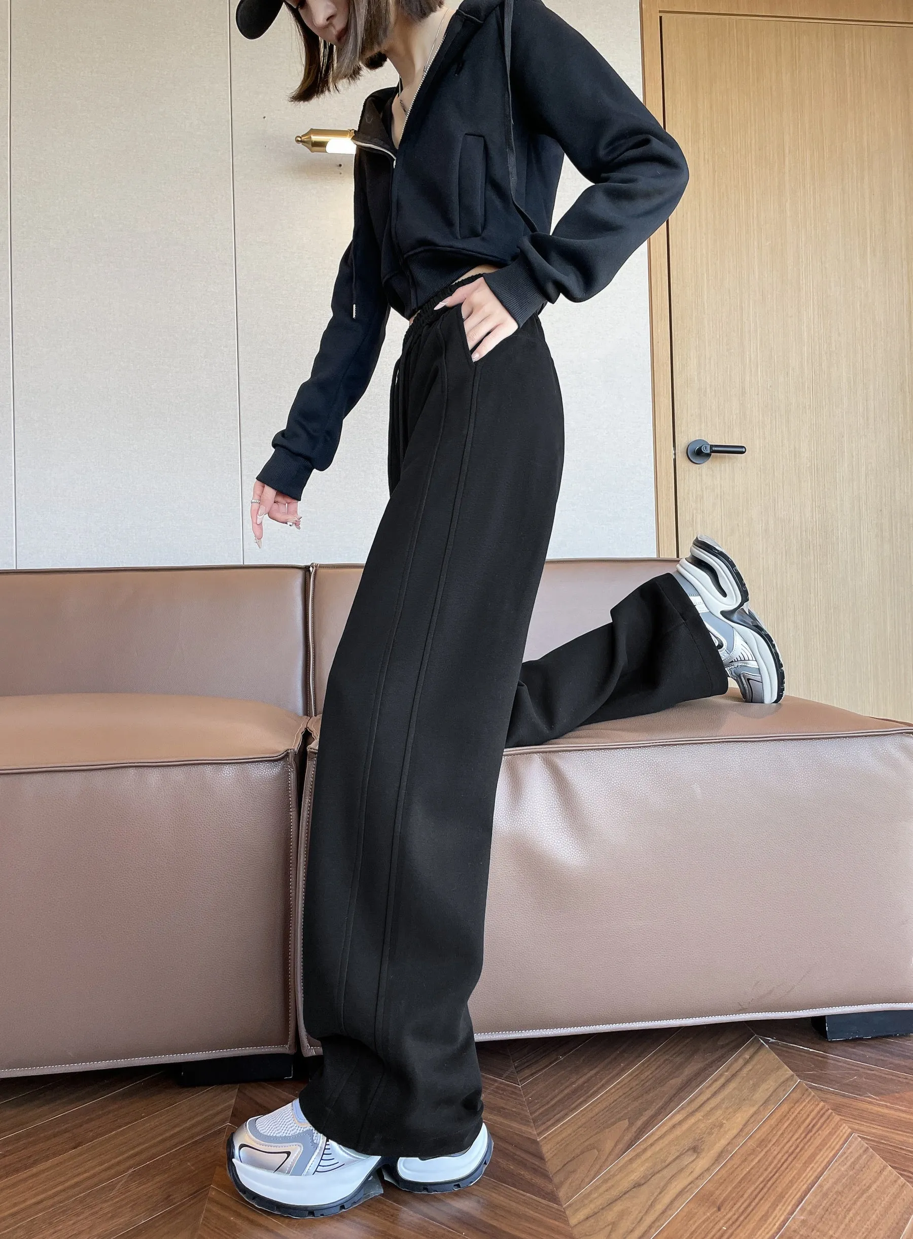 Casual Women's Wide Leg Sweatpants with Waist Drawstring