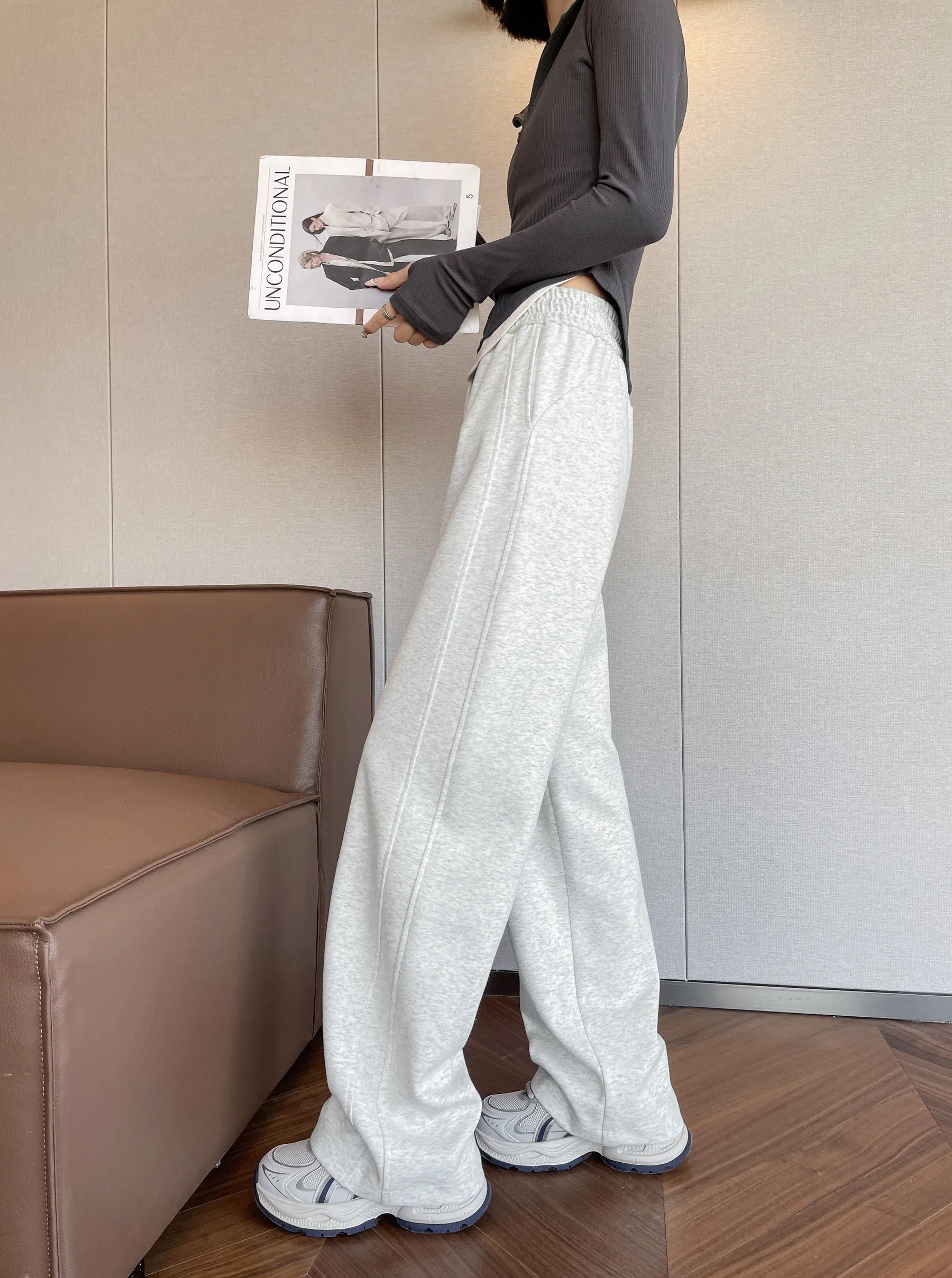 Casual Women's Wide Leg Sweatpants with Waist Drawstring
