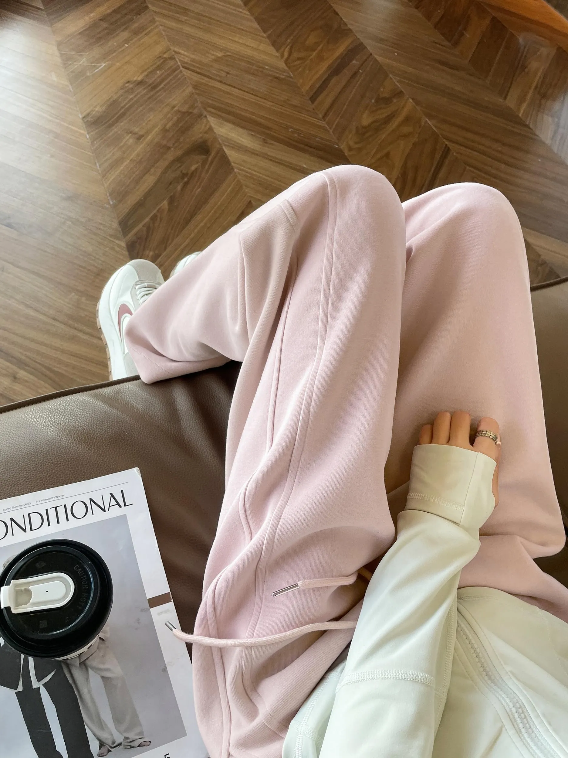 Casual Women's Wide Leg Sweatpants with Waist Drawstring