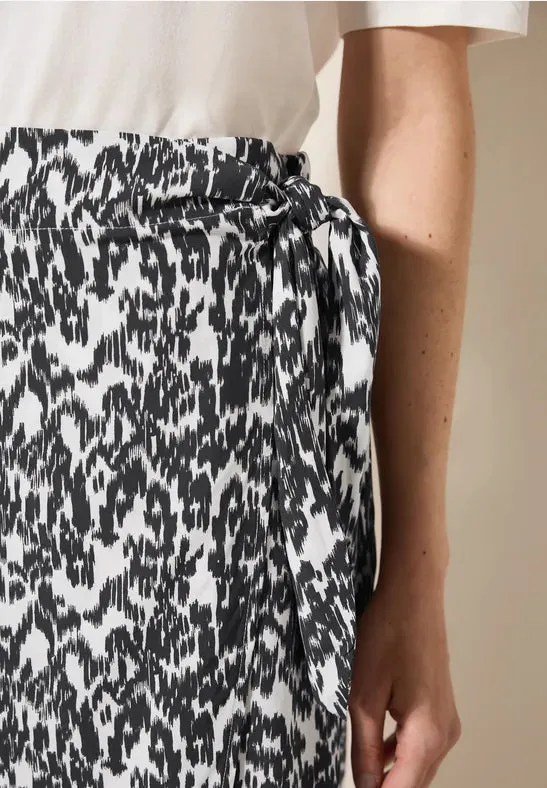 CECIL Wrap-effect midi skirt