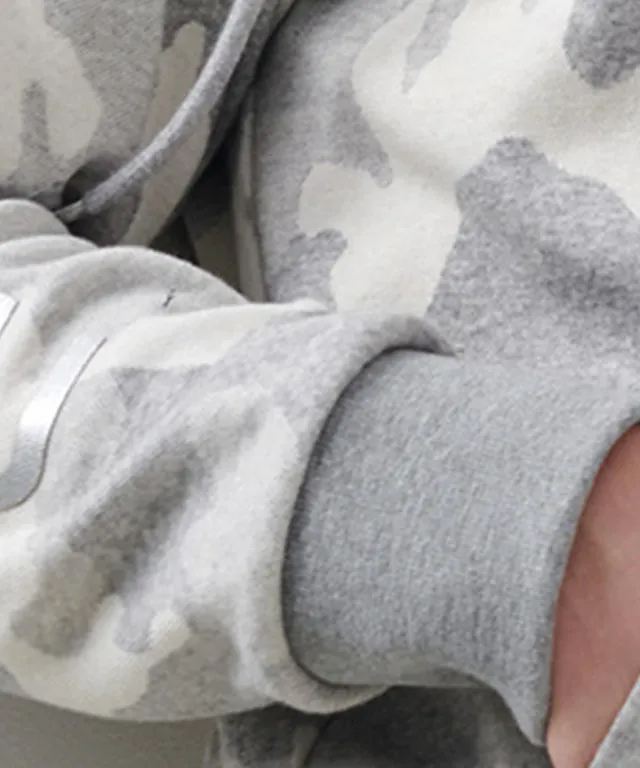 CHUCUCHU Men's Camo Hooded Zip-Up - 2 Colors