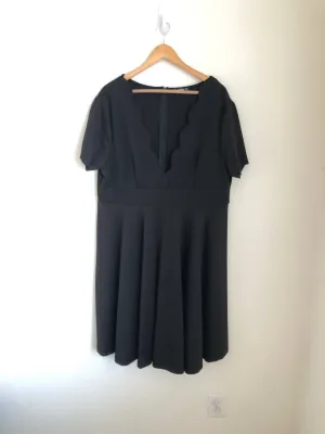 Cute tulip open collar dress