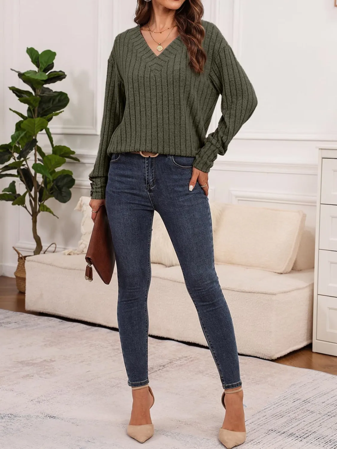 Debra Ribbed V-Neck Long Sleeve Top