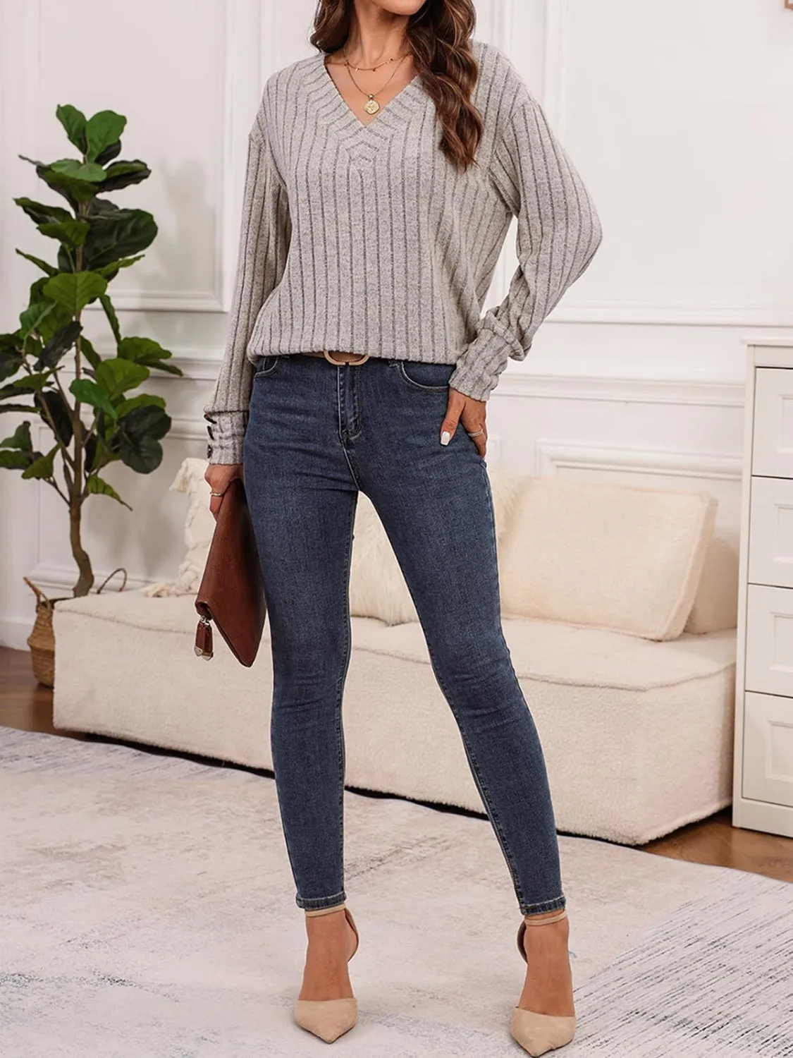 Debra Ribbed V-Neck Long Sleeve Top