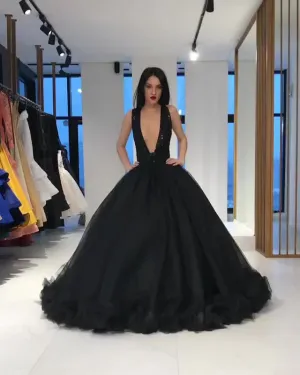 Deep V Sleeveless Sexy Ball Gown Black Evening Party Dress For Ladies