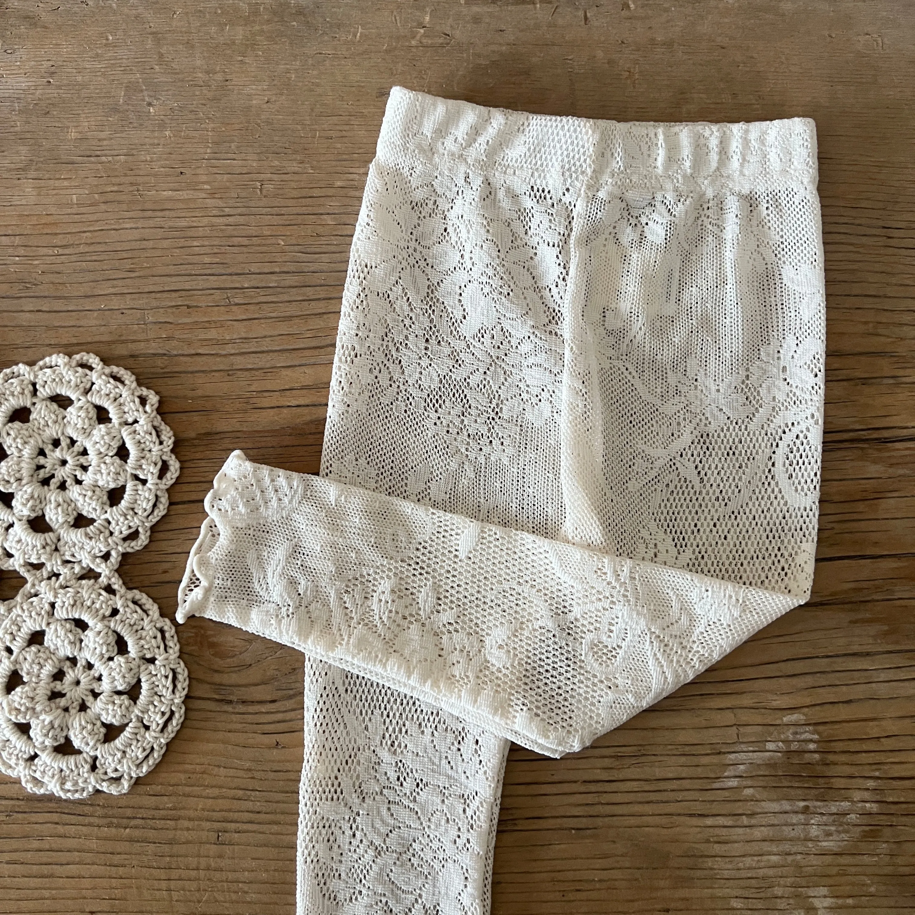 Girls Pretty in Lace Leggings- Cream