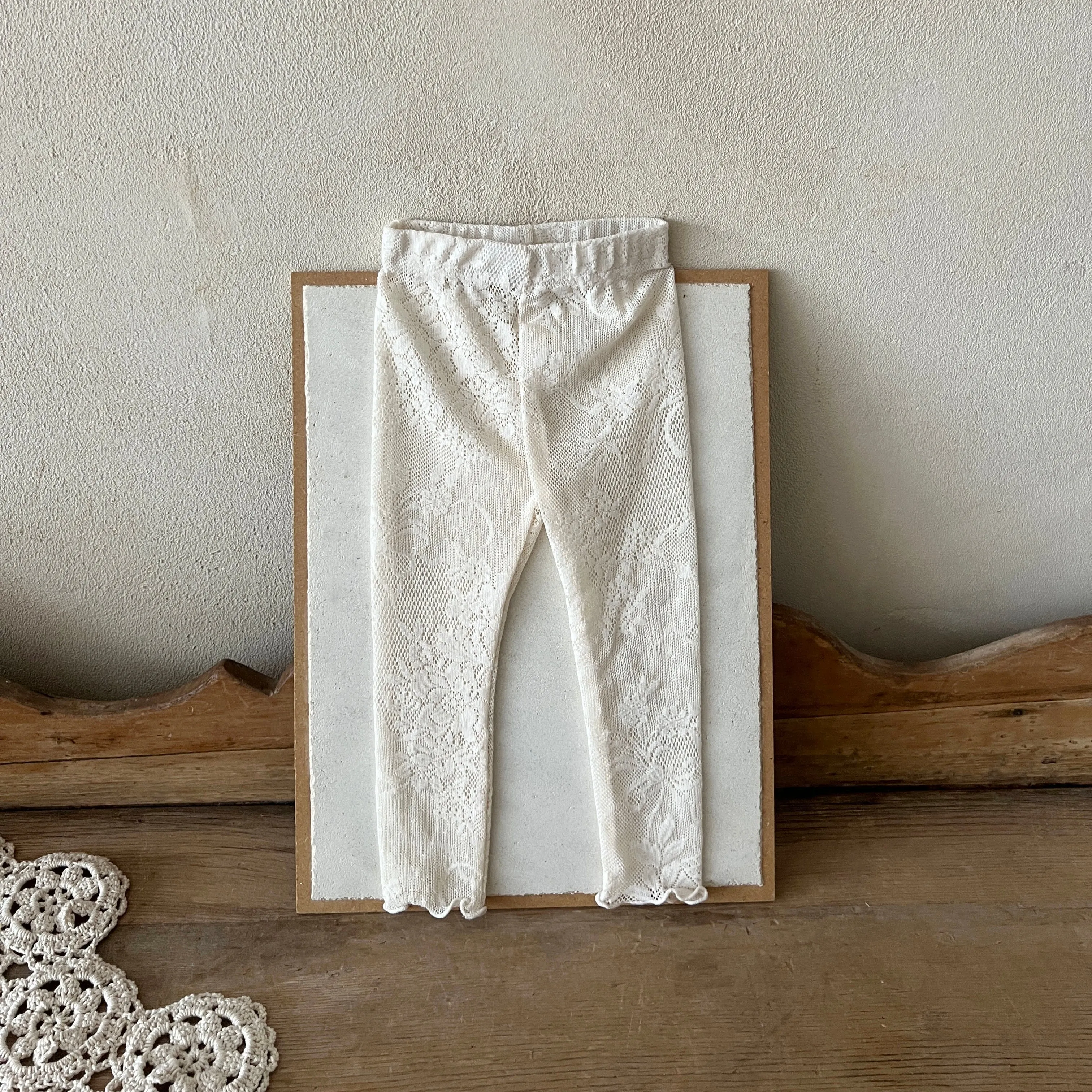 Girls Pretty in Lace Leggings- Cream
