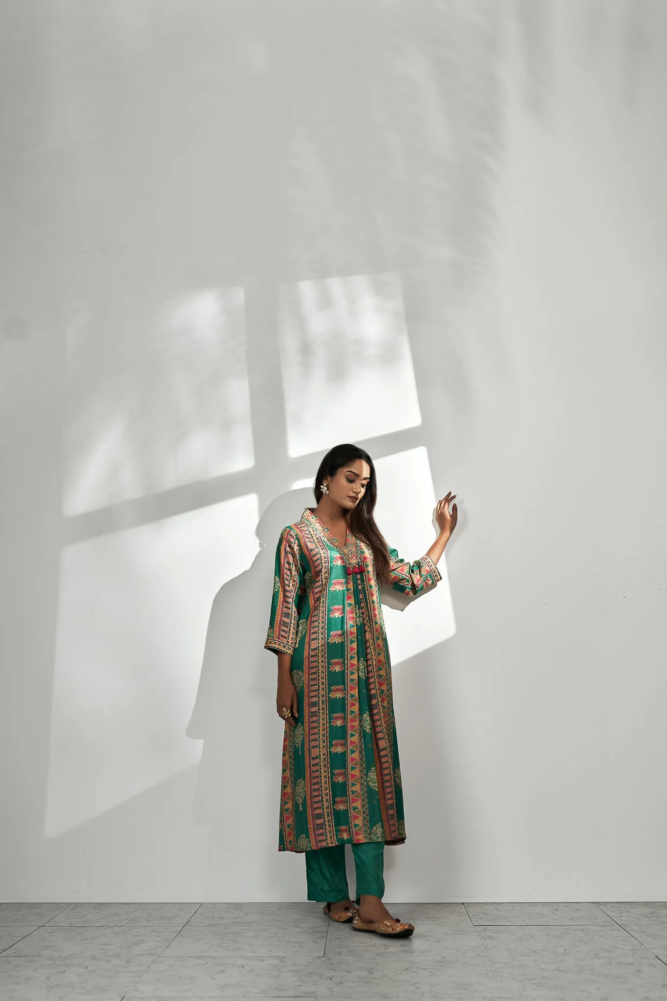 Green Viscose Muslin V-neck Kurta Set