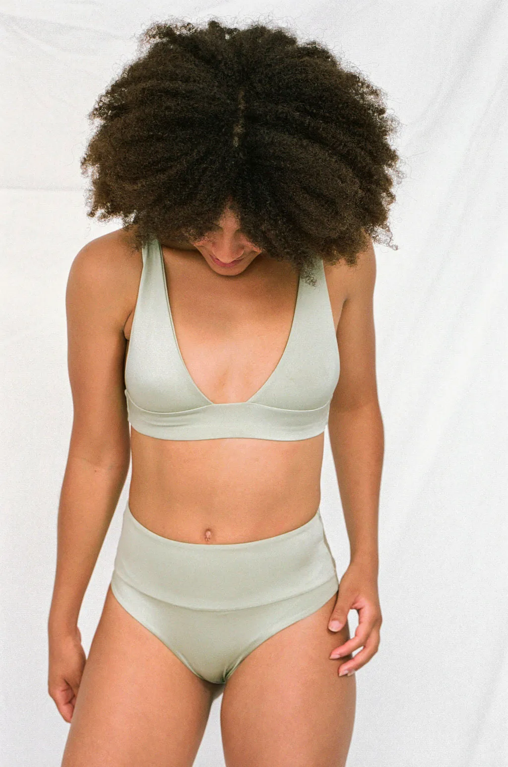 HIGH-WAISTED Bottoms in Metallic Moss