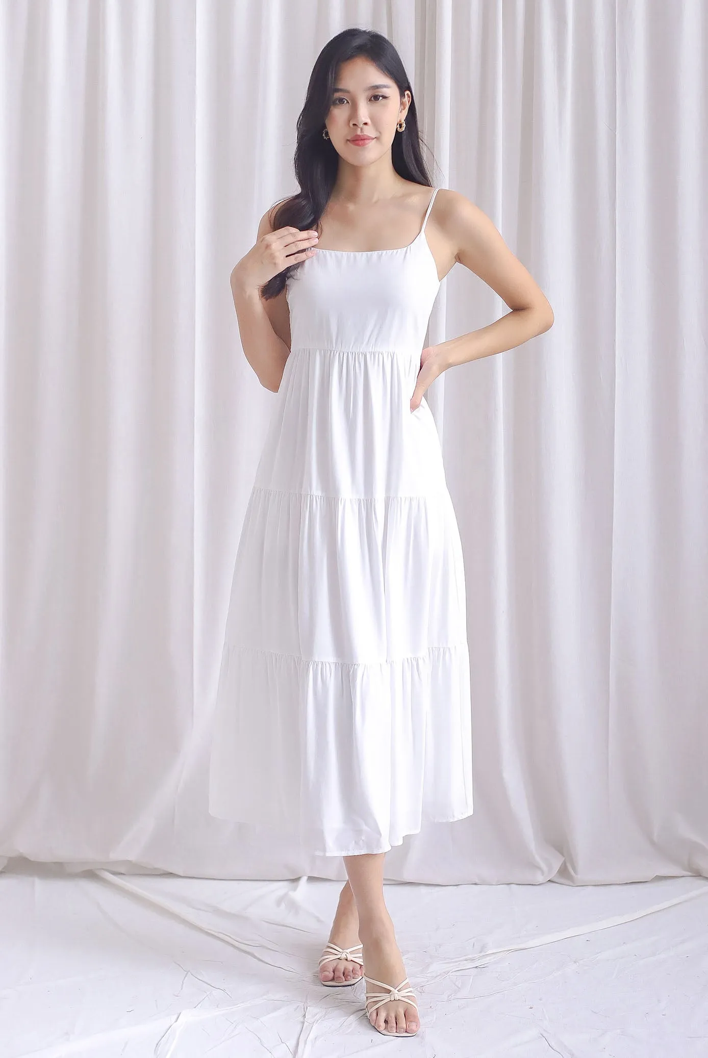 Jennie Spaghetti Tier Maxi Dress In White