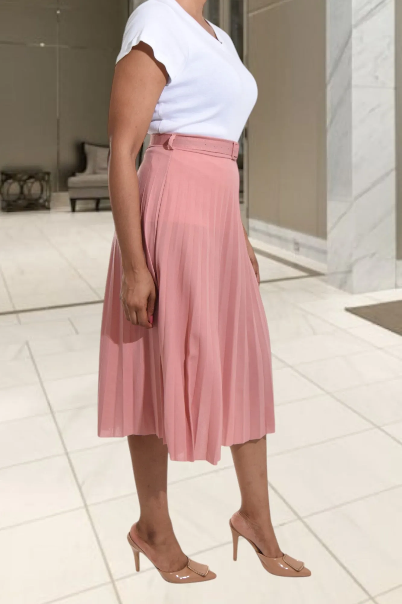 Ladies Blush Pleated Skirt