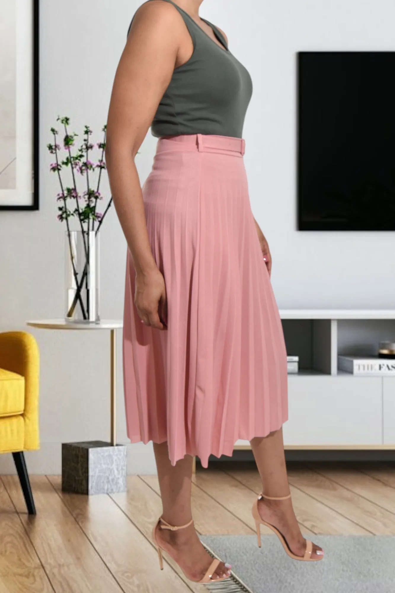 Ladies Blush Pleated Skirt