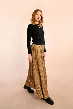 LONG PLEATED SKIRT