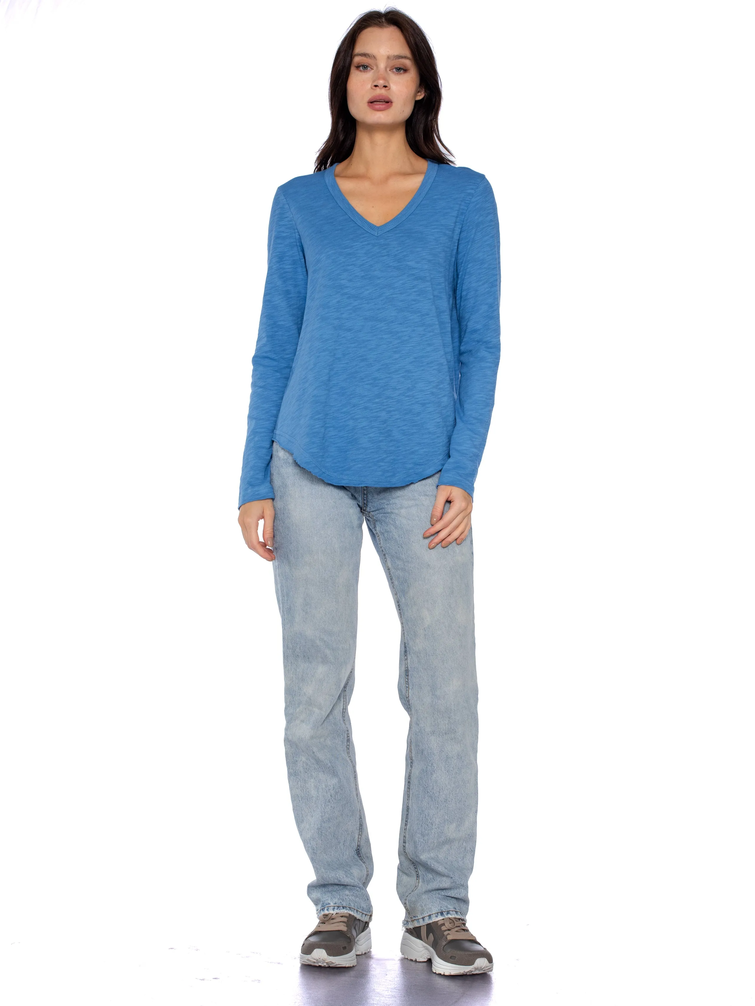 Long Sleeve V-Neck w/ Raw Hem Shirttail