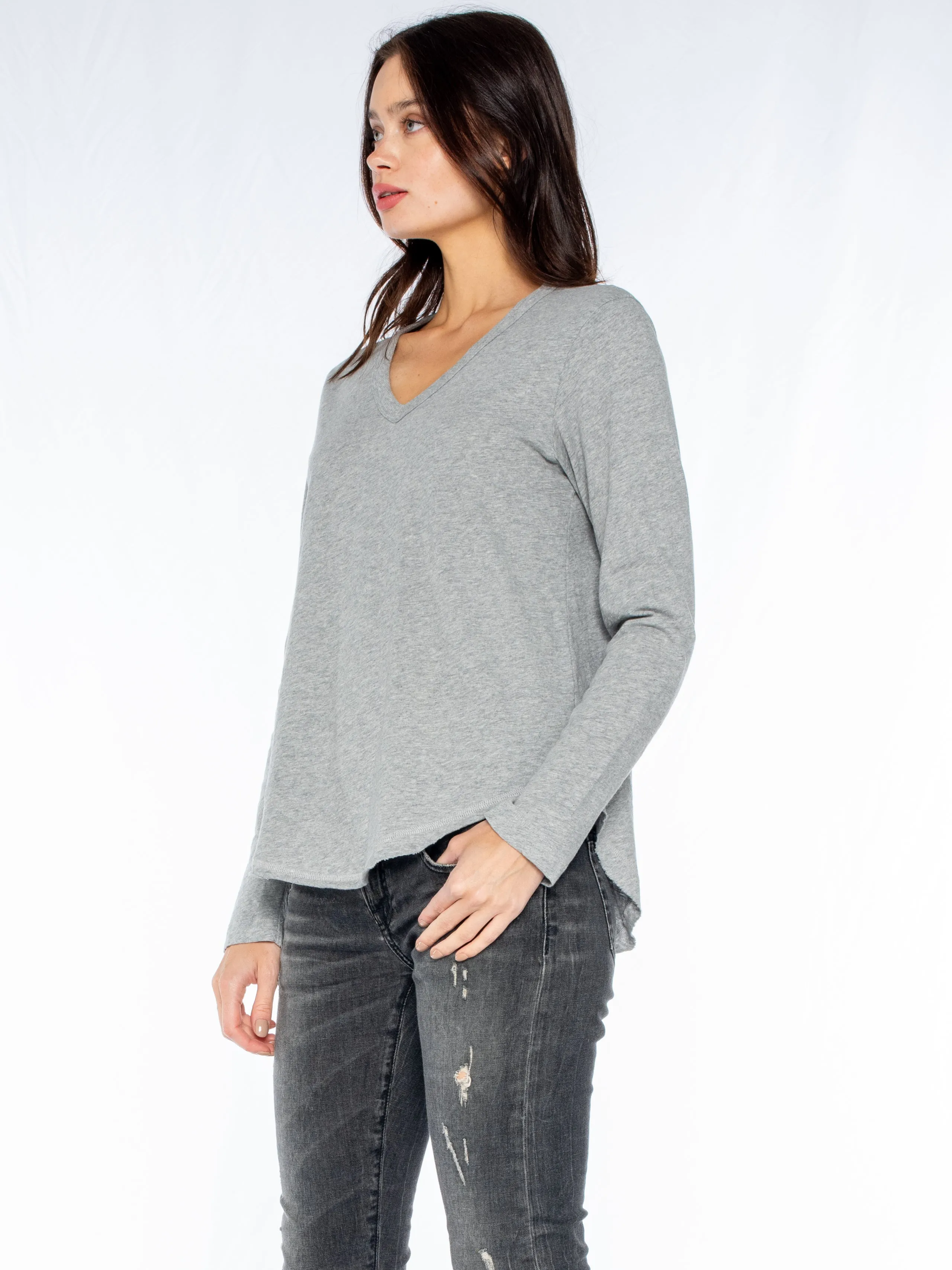 Long Sleeve V-Neck w/ Raw Hem Shirttail