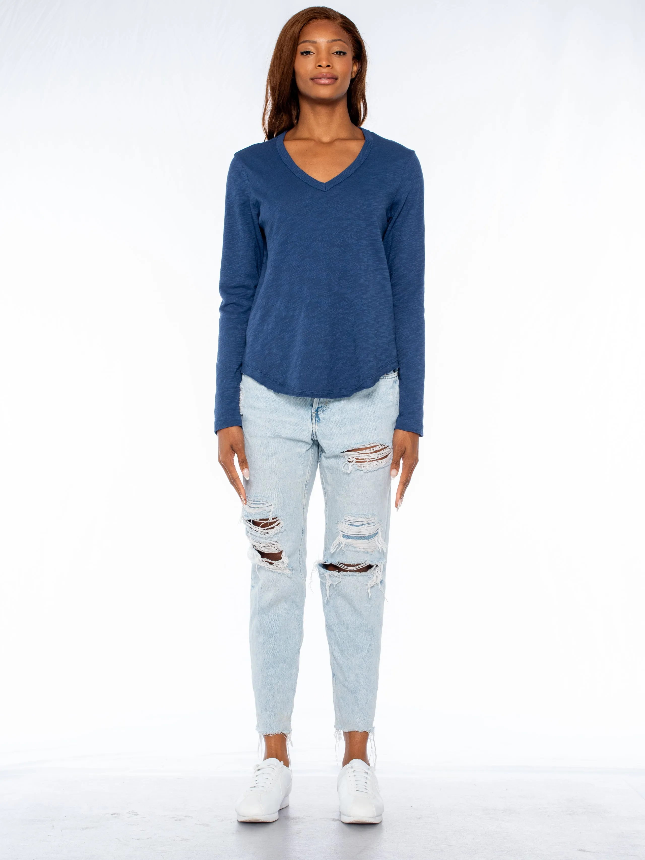 Long Sleeve V-Neck w/ Raw Hem Shirttail