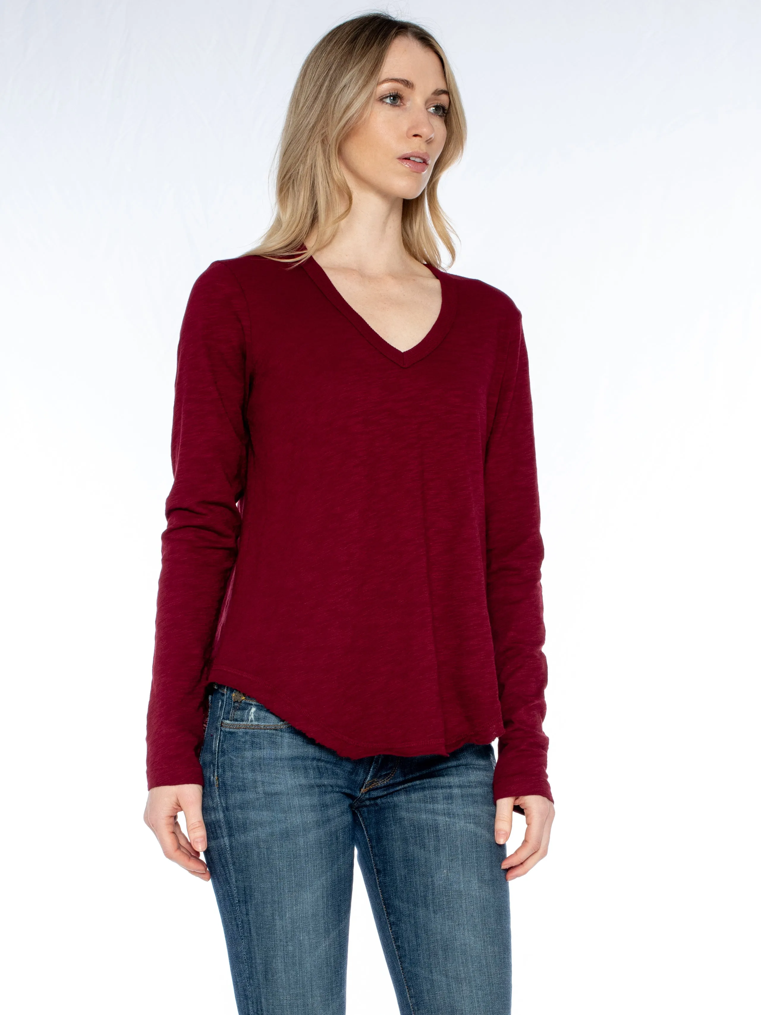 Long Sleeve V-Neck w/ Raw Hem Shirttail