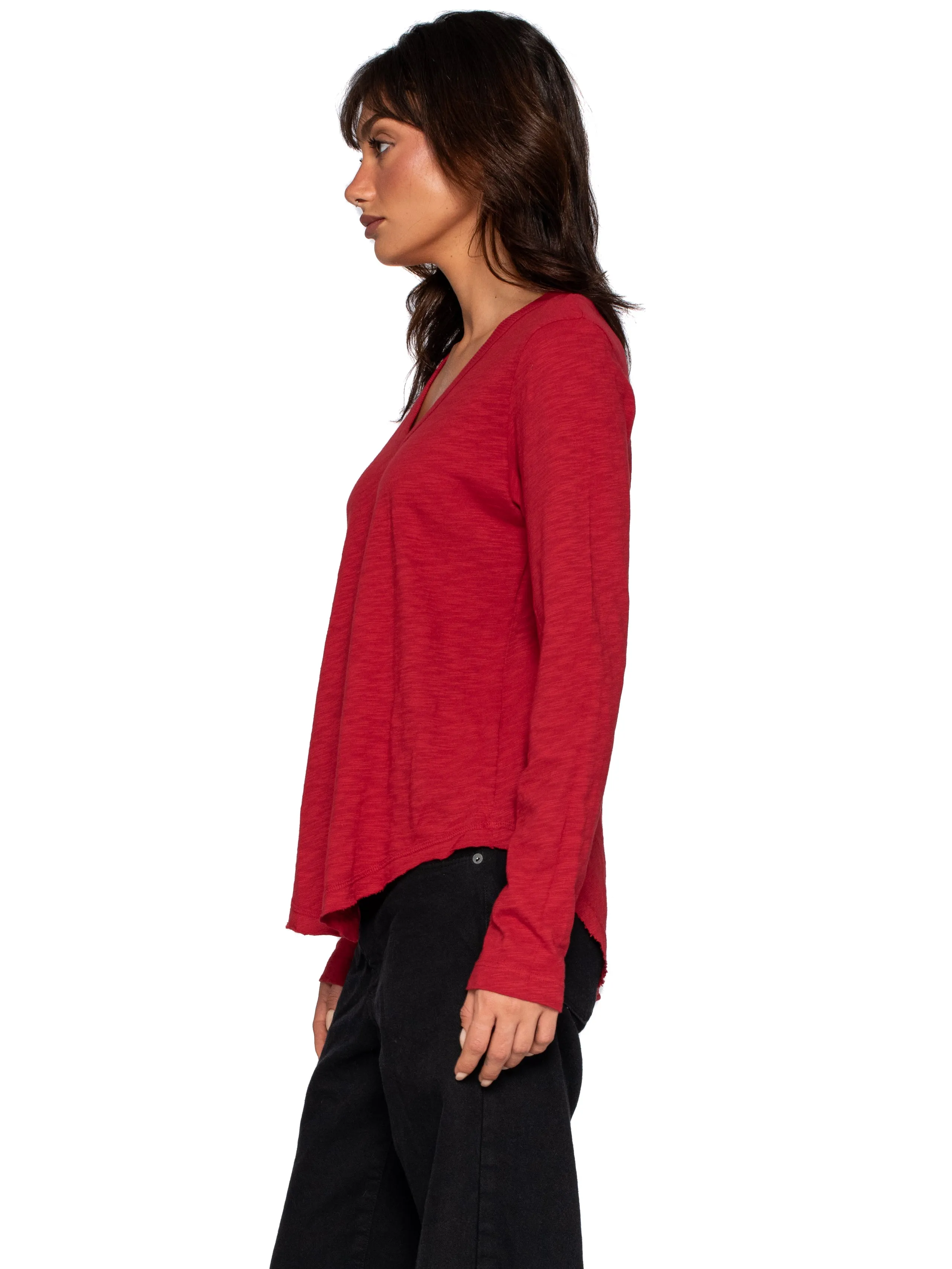 Long Sleeve V-Neck w/ Raw Hem Shirttail
