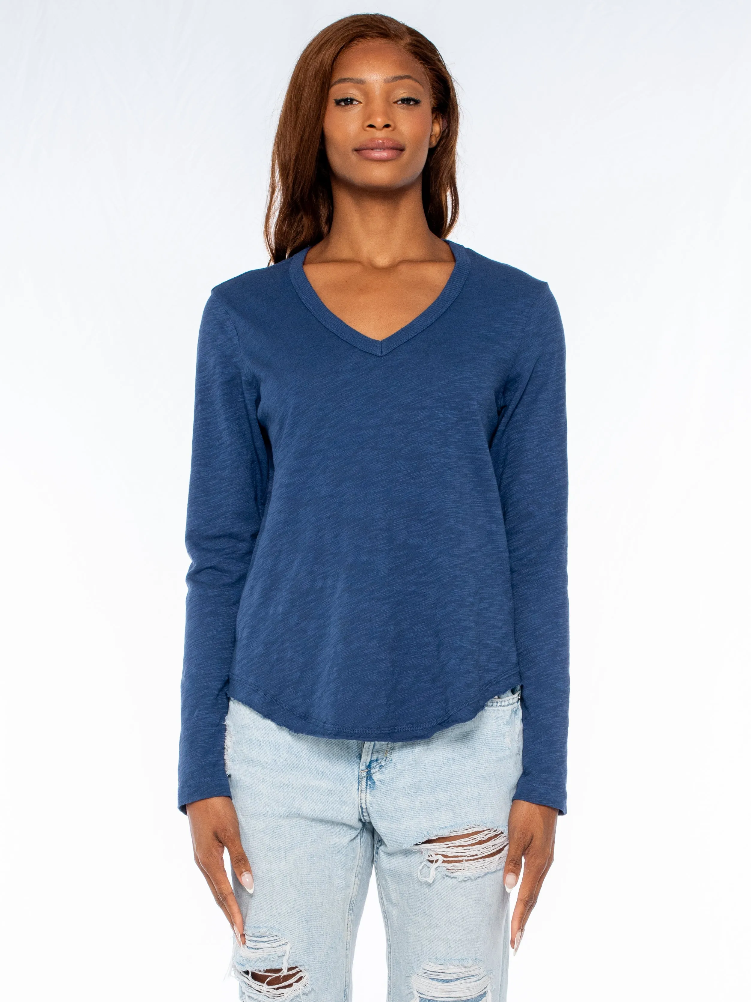 Long Sleeve V-Neck w/ Raw Hem Shirttail