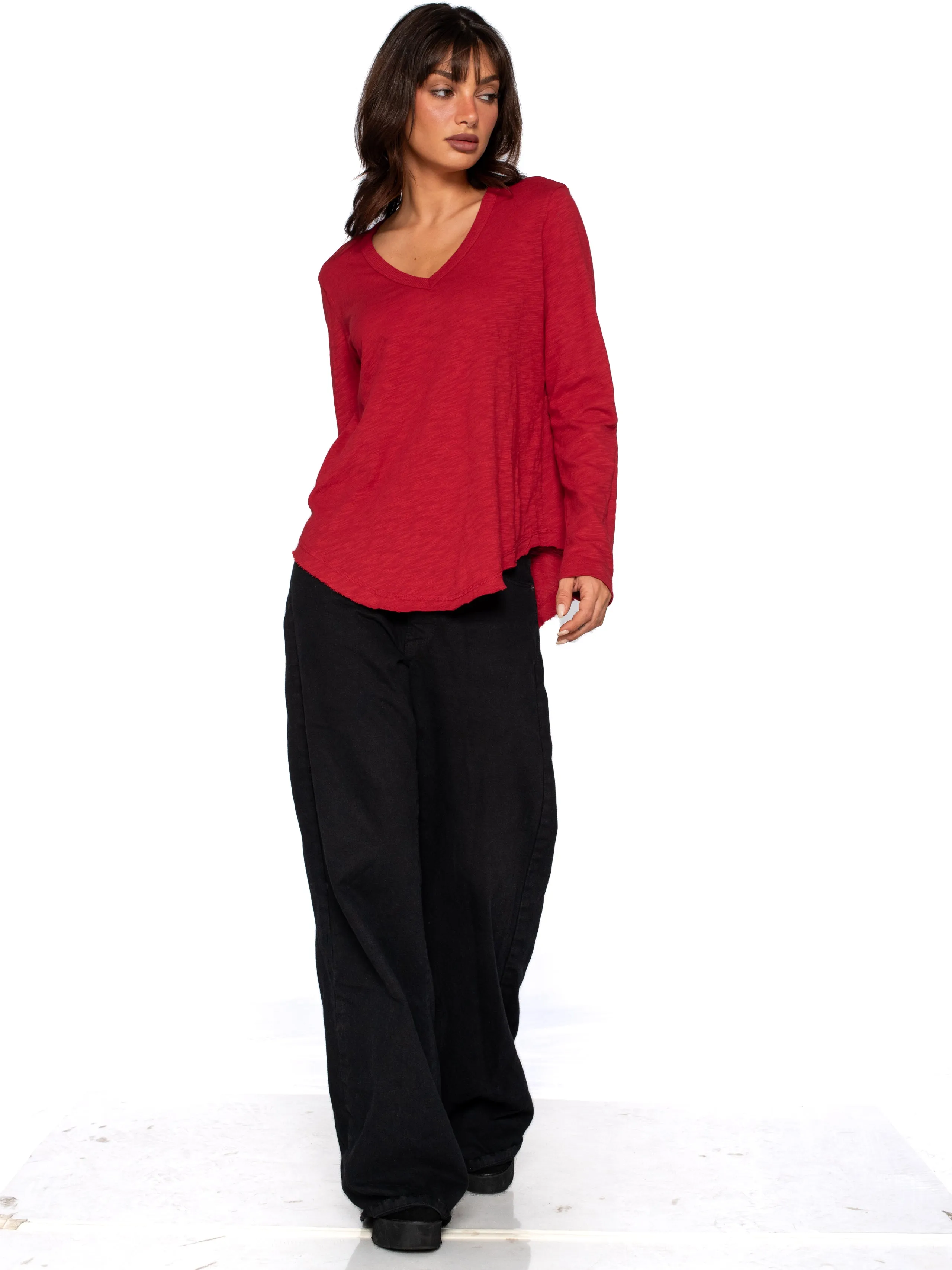 Long Sleeve V-Neck w/ Raw Hem Shirttail