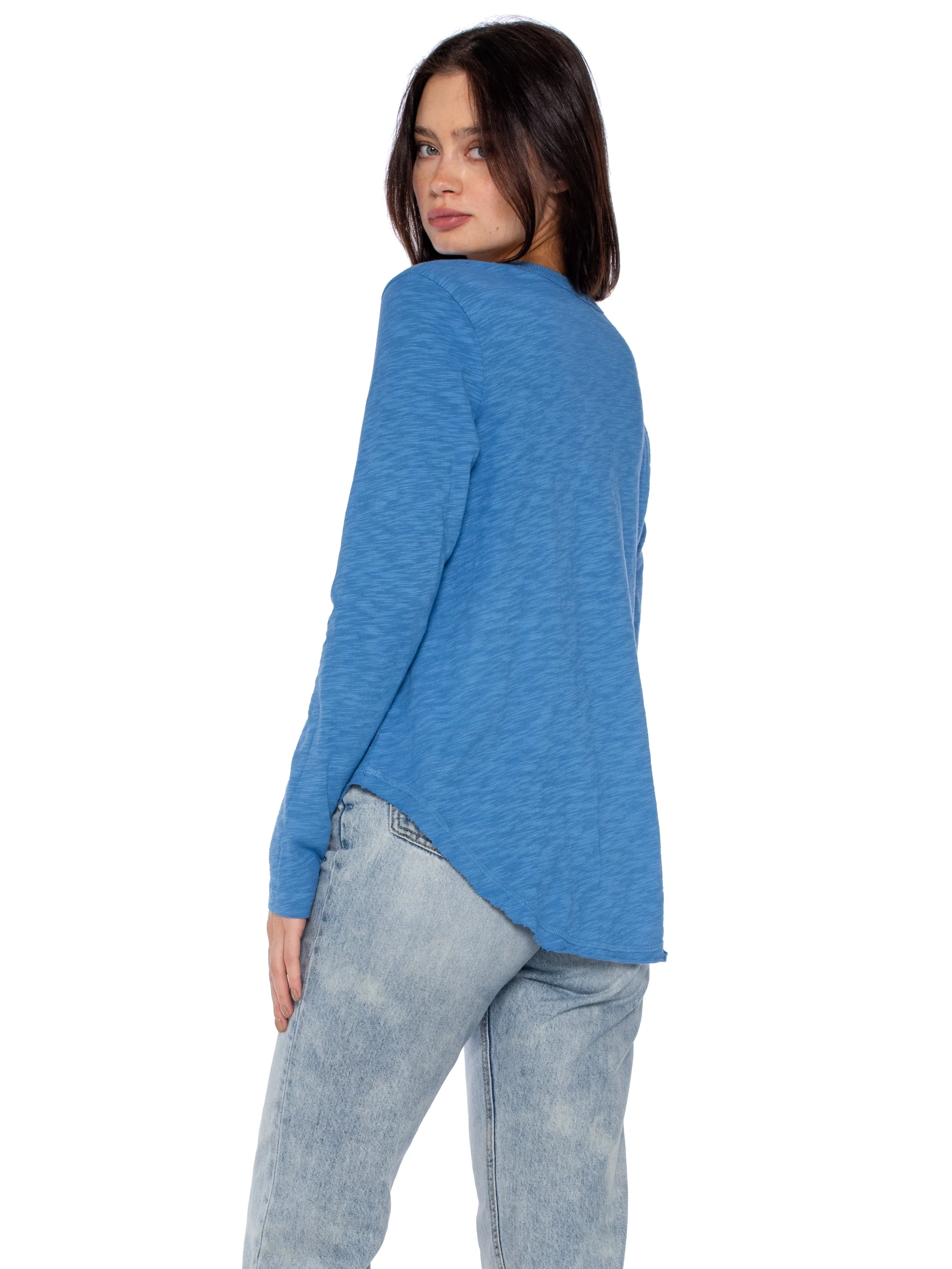 Long Sleeve V-Neck w/ Raw Hem Shirttail