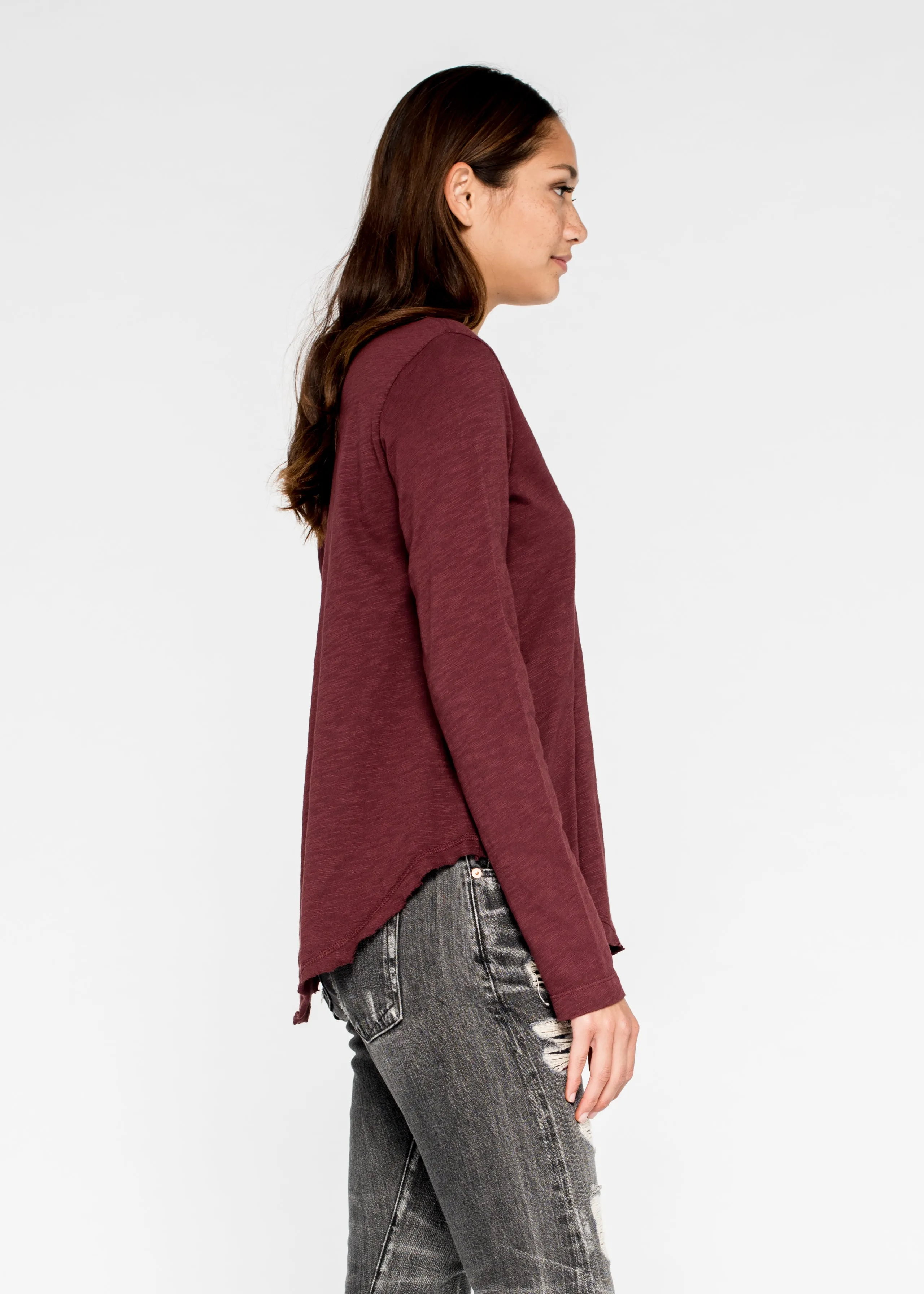 Long Sleeve V-Neck w/ Raw Hem Shirttail