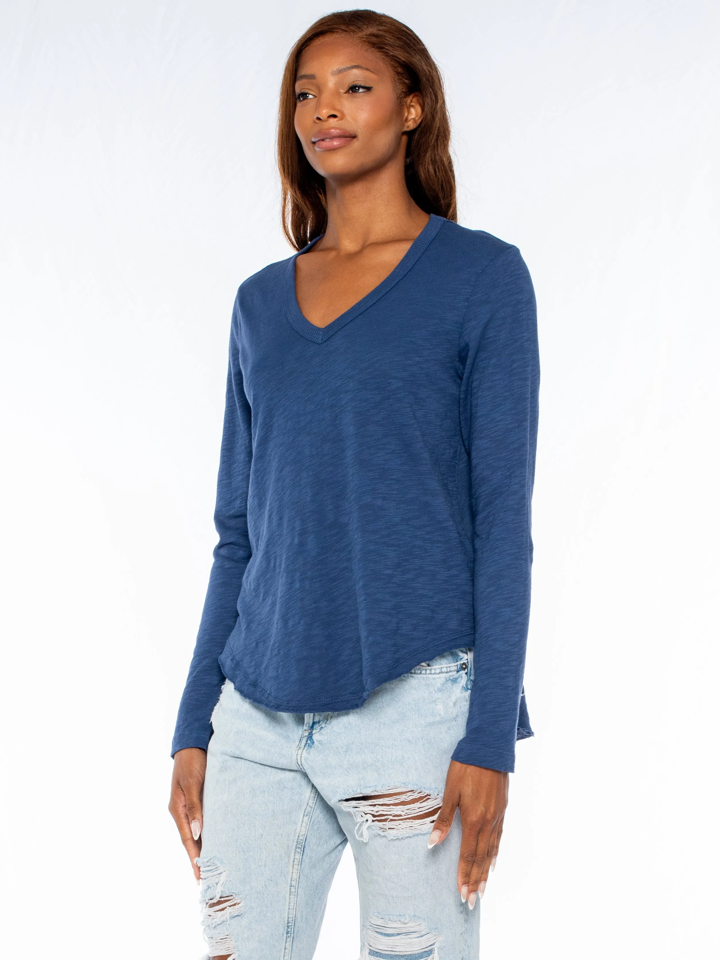 Long Sleeve V-Neck w/ Raw Hem Shirttail