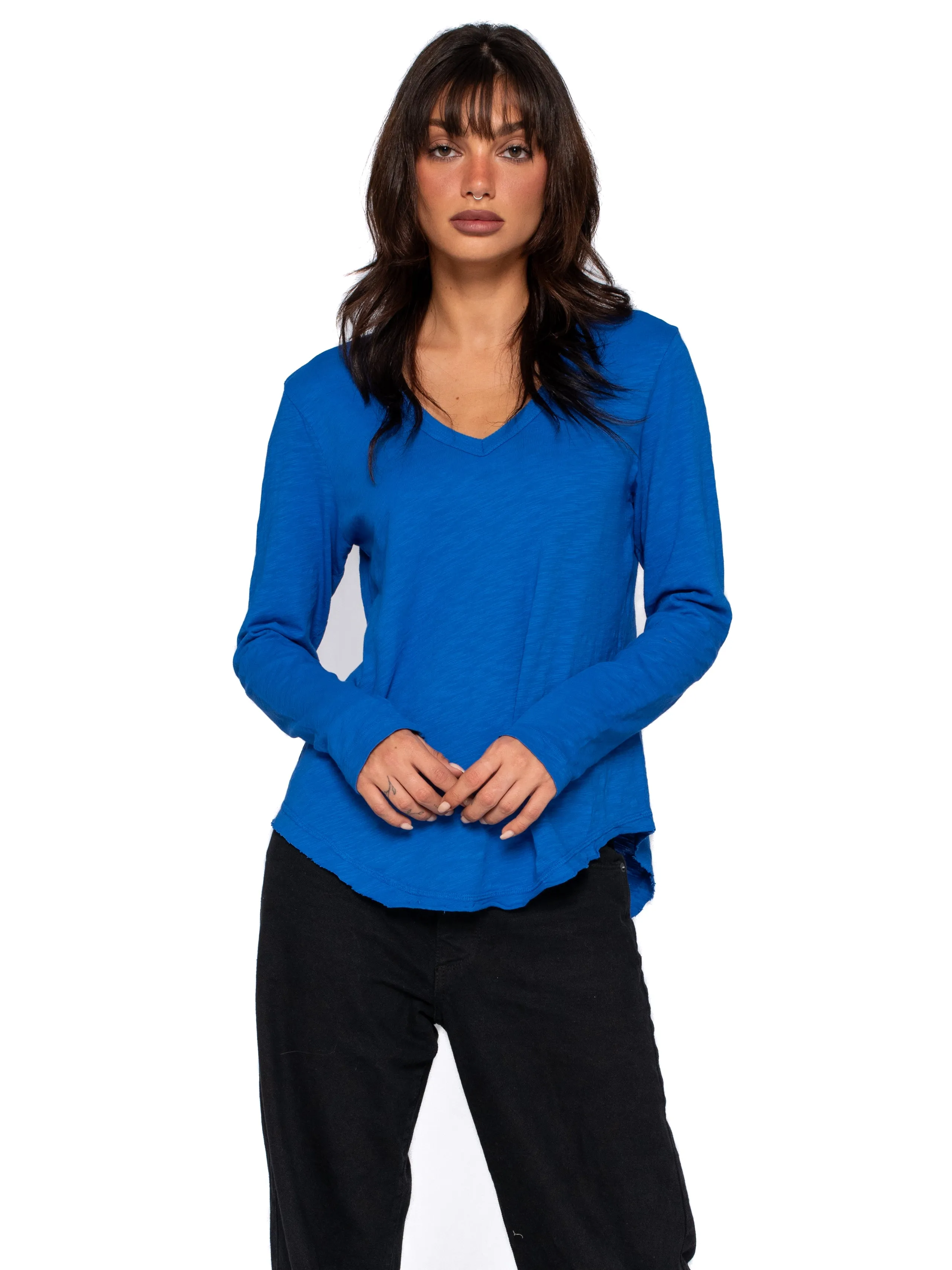 Long Sleeve V-Neck w/ Raw Hem Shirttail