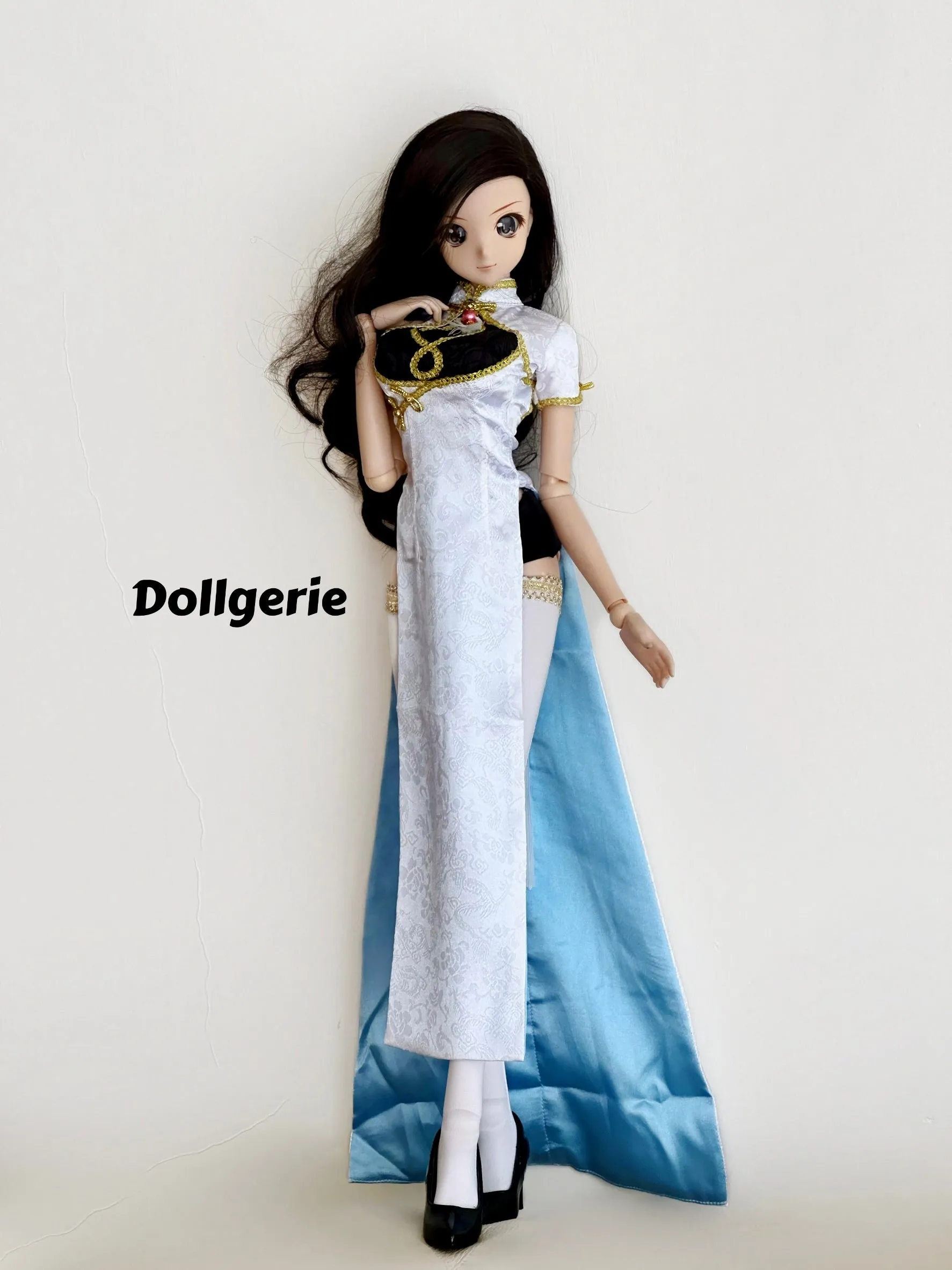 Majestic Swan QiPao made for SmartDoll (S-L bust)