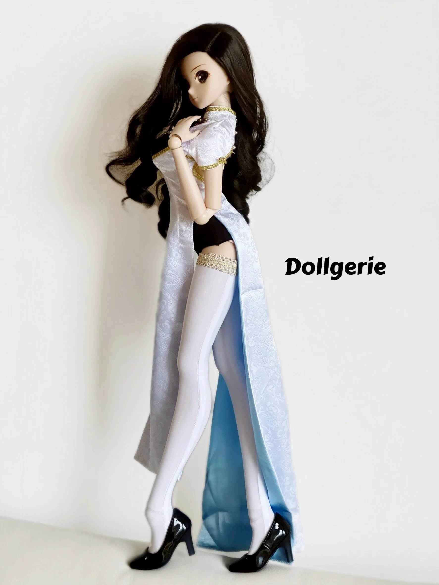 Majestic Swan QiPao made for SmartDoll (S-L bust)