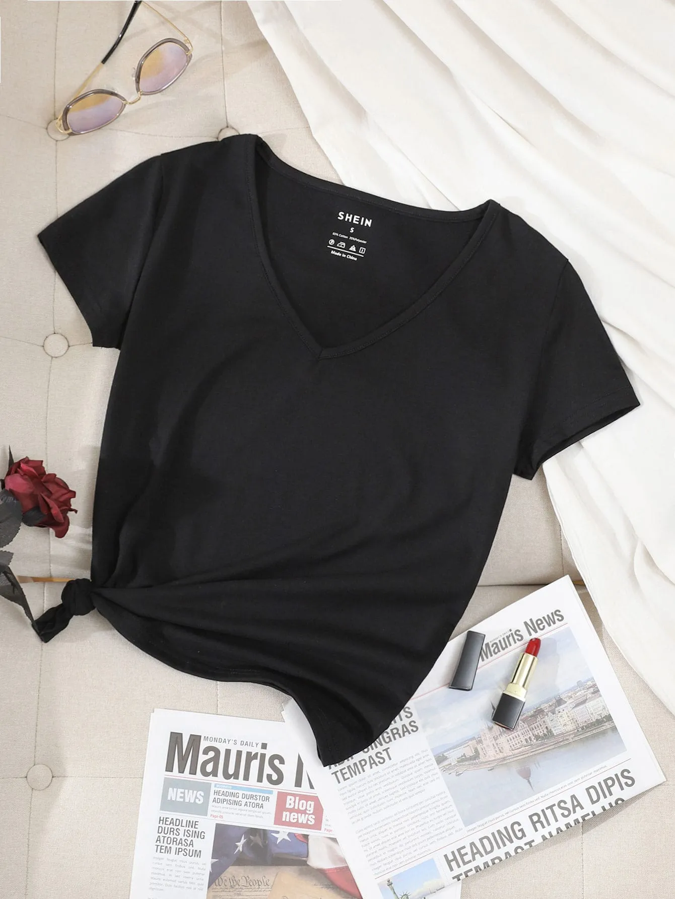 Men Solid V-neck Basic Tee