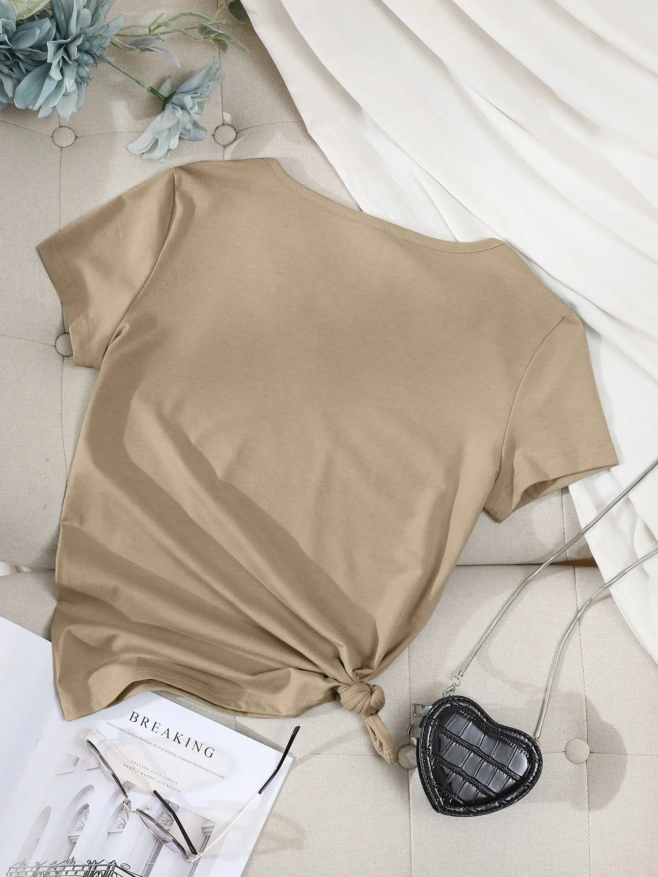 Men Solid V-neck Basic Tee