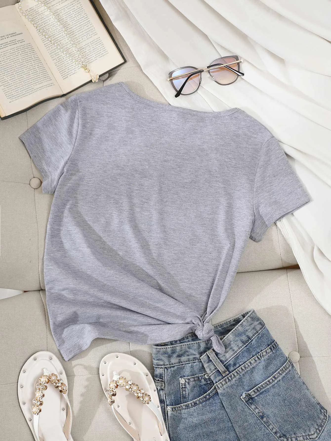 Men Solid V-neck Basic Tee