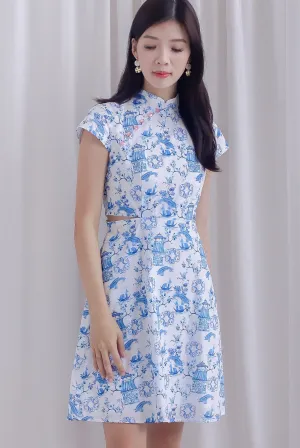 Mio Porcelain Oriental Collar Zip Waist Dress In Blue