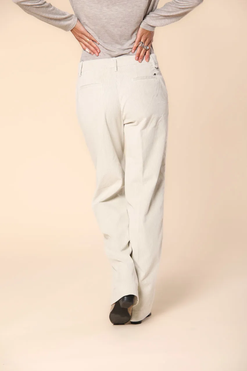 New York Straight women's chino pants in velvet corduroy straight fit 
