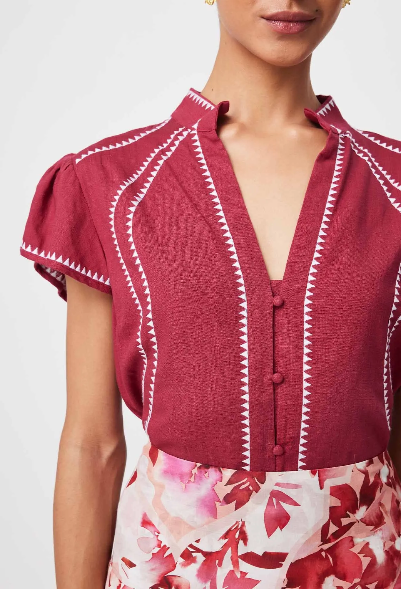 Once Was - Carlyle Embroidered Linen Viscose Top - Crimson