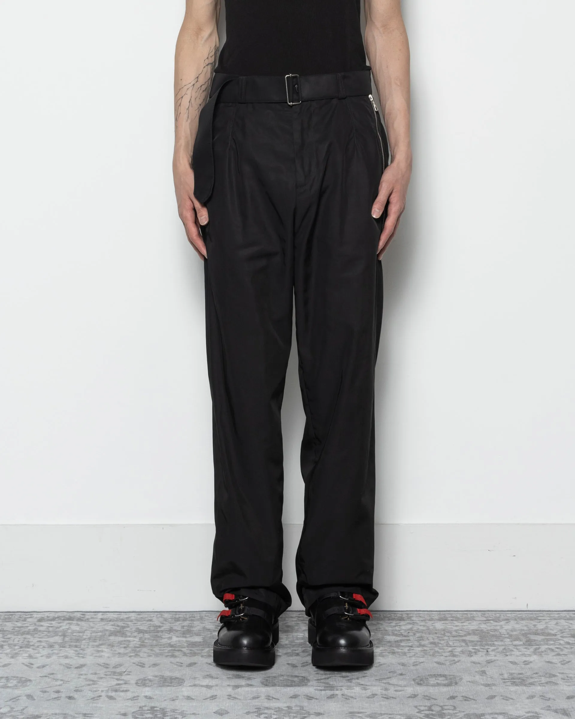 Penson Bis Pants in Black