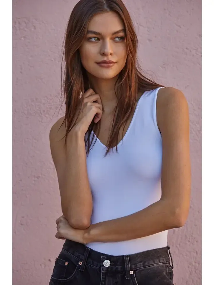 Seamless V-Neck Versatile Tank Top