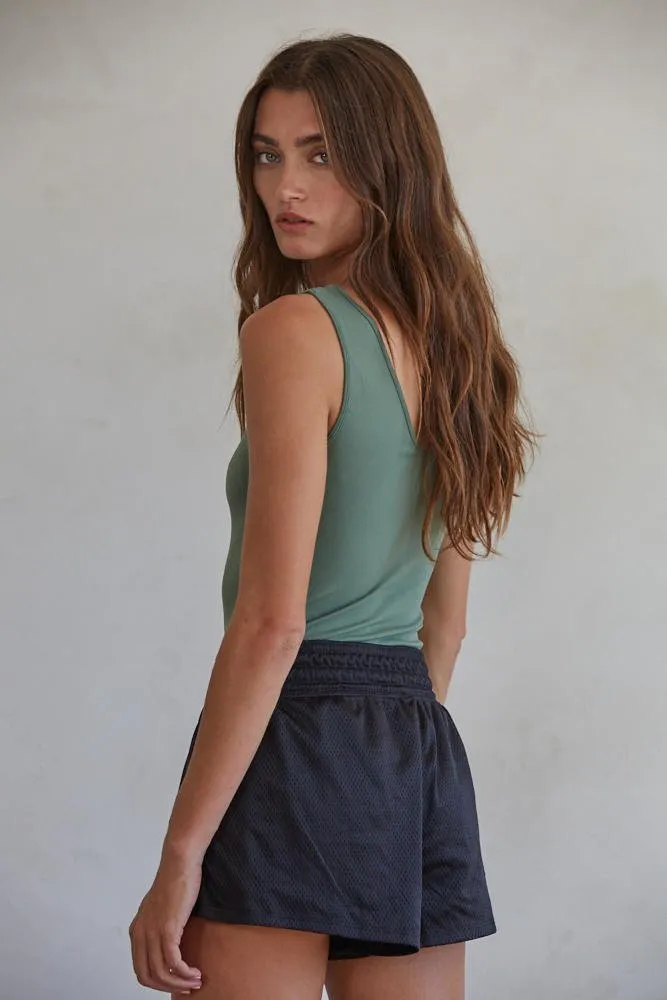 Seamless V-Neck Versatile Tank Top