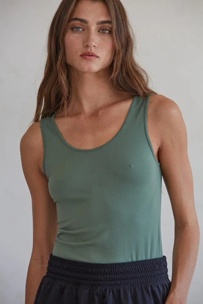 Seamless V-Neck Versatile Tank Top