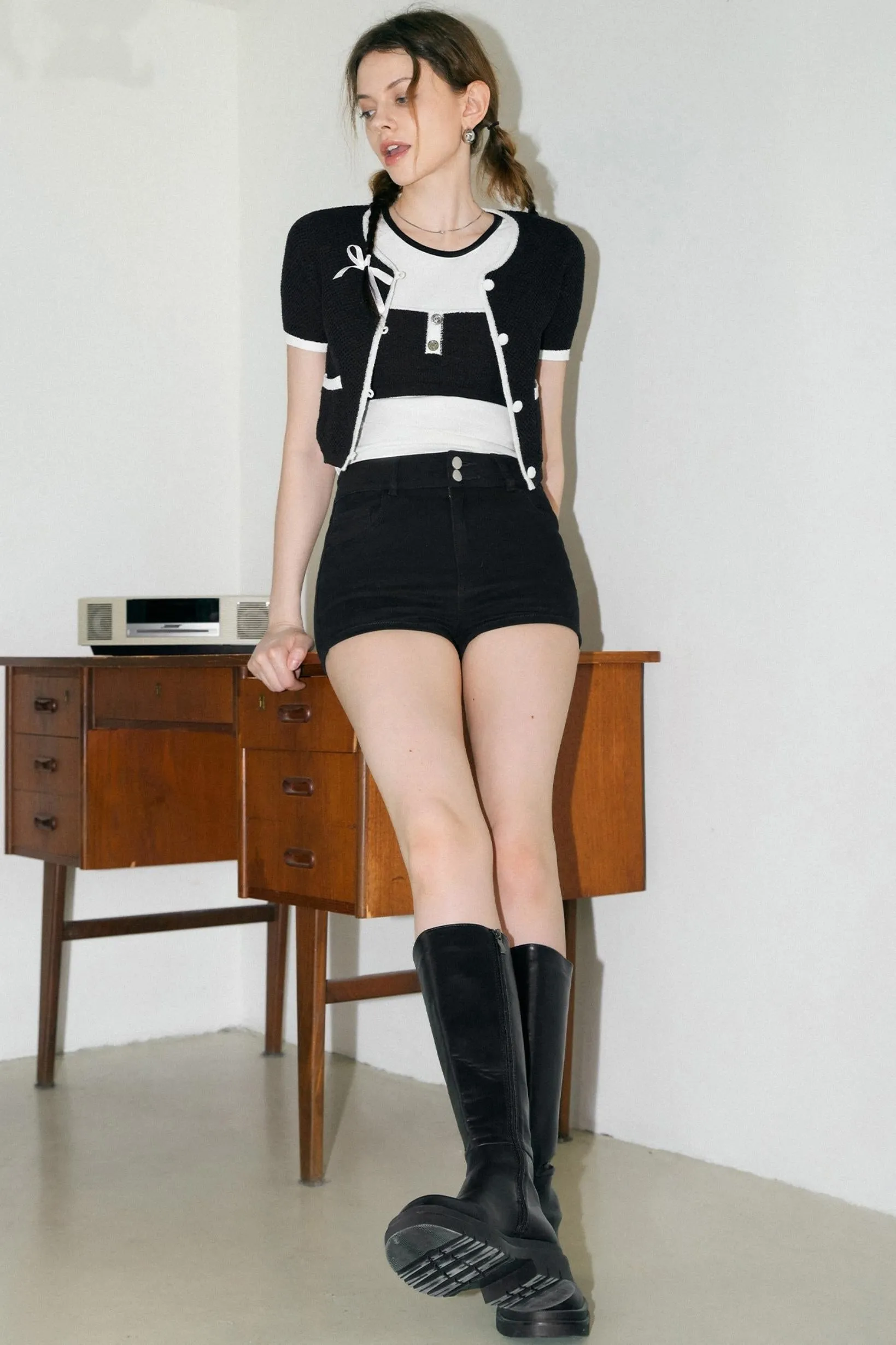 Simple Line Top