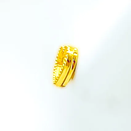 Tasteful Bright Heart 21k Gold Earrings