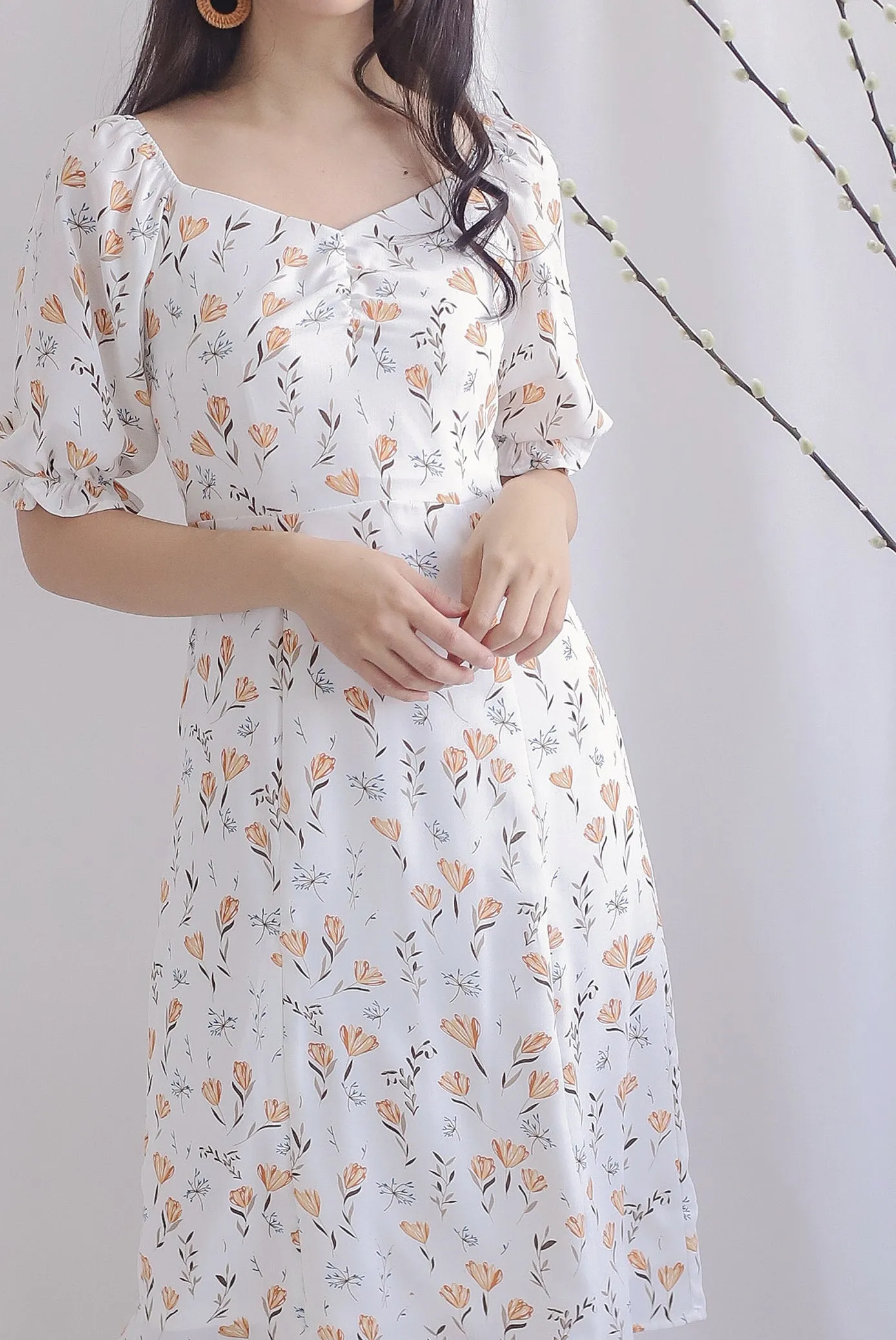 TDC Noelle Zip Slit Midi Dress In White Floral