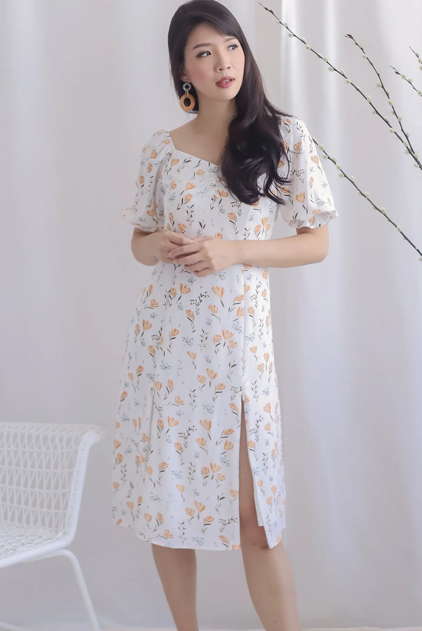 TDC Noelle Zip Slit Midi Dress In White Floral