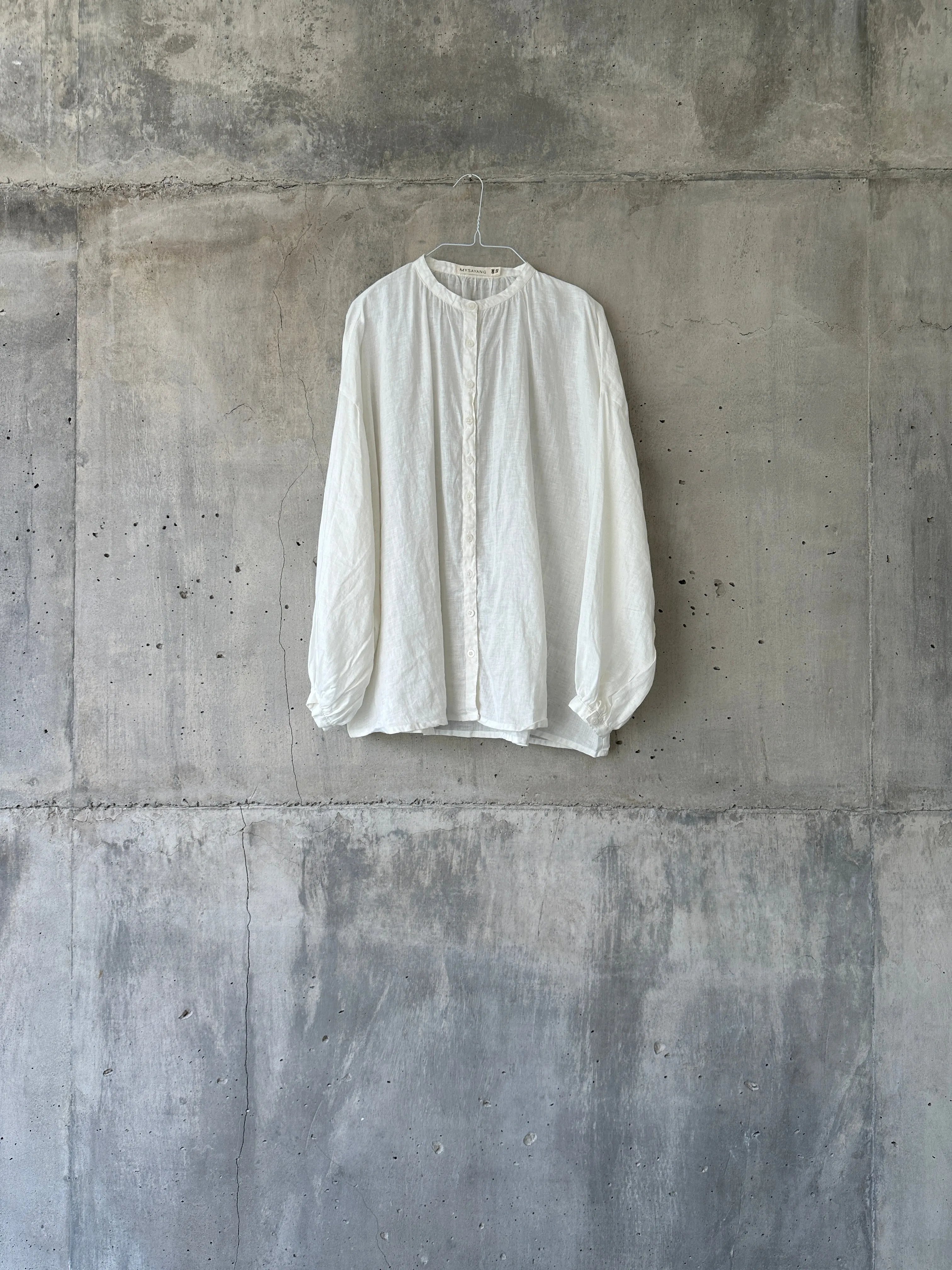 TERLALU [ too ]  -  blouse oversized 100% linen