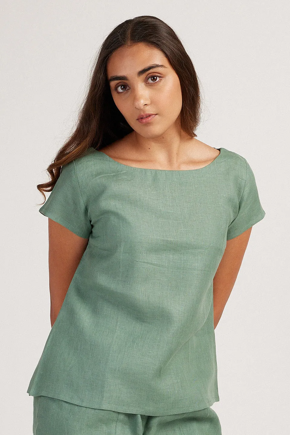 The Linen Boat Neck Top